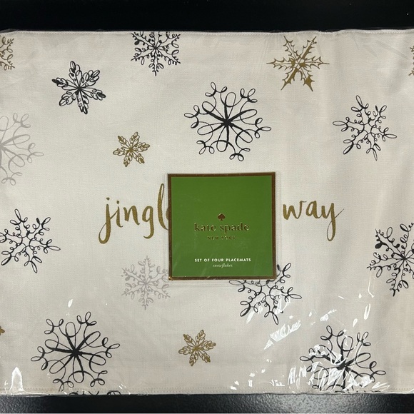 Kate Spade Jingle All the Way 4 Placemats and 2 Napkins Sets Snowflake Design - Picture 8 of 9